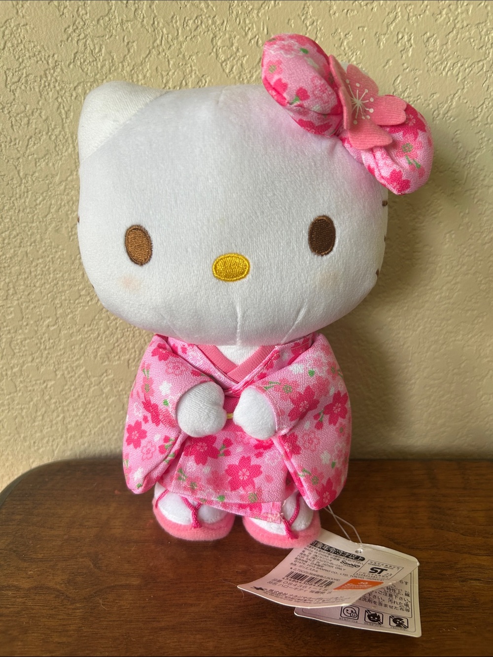 Hello Kitty 2015 Pink Floral Kimono Plushie For Sale Japan Only